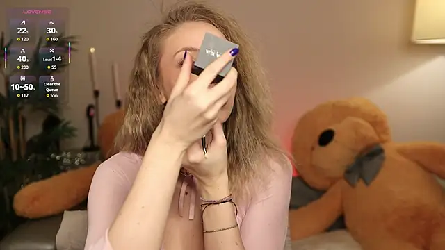 Snapshot of NovaHollisx chatting on 01/11/26, 04:41 NovaHollisx online show from 01/11/26, 04:41