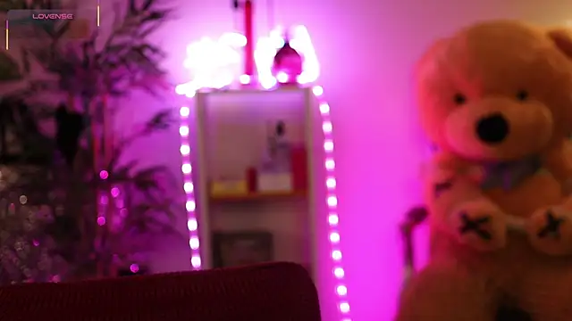 NovaHollisx online show from 04/05/26, 04:41