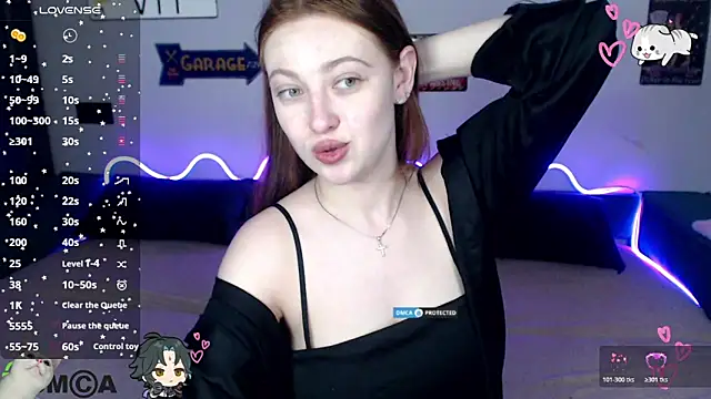 Snapshot of AmourLily chatting on 05/13/26, 12:23 AmourLily online show from 05/13/26, 12:23