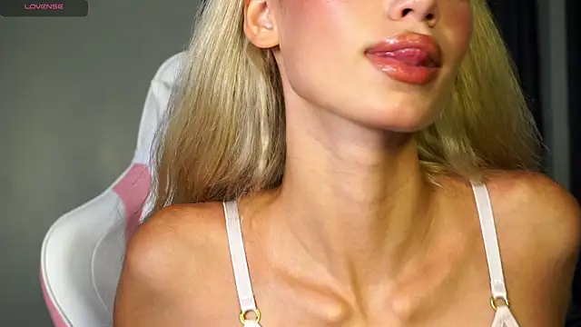 pink princess kate online show from 10/05/25, 06:53