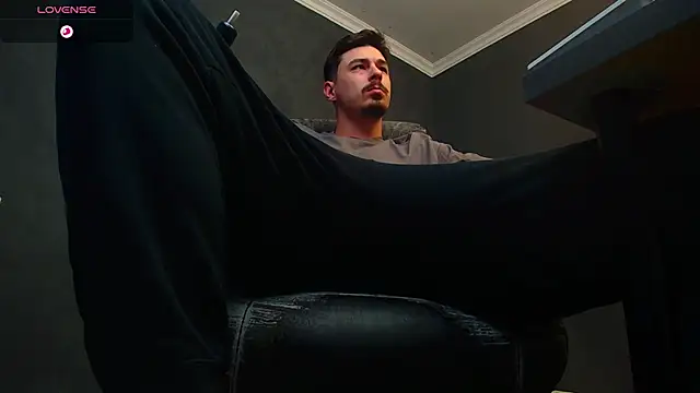 EnzoRace online show from 10/25/25, 04:55