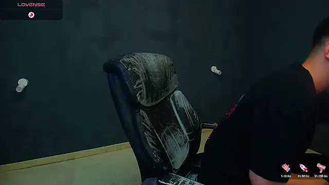 EnzoRace online show from 11/17/25, 05:33