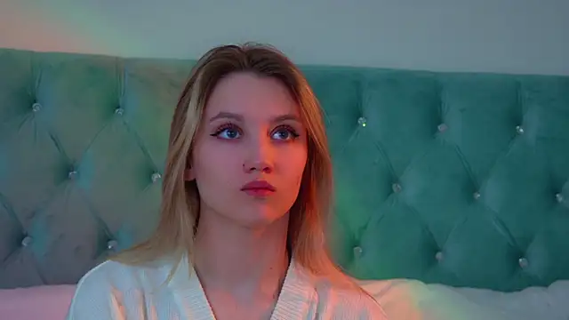 StacyEvances online show from 03/22/26, 06:09