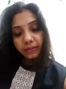 Snapshot of Madem-18 chatting on 09/12/25, 04:07 Madem-18 online show from 09/12/25, 04:07