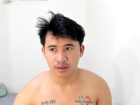 Snapshot of Adim-pinoy146 chatting on 07/04/26, 04:08 Adim-pinoy146 online show from 07/04/26, 04:08