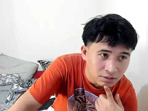 Snapshot of Adim-pinoy146 chatting on 07/07/26, 11:03 Adim-pinoy146 online show from 07/07/26, 11:03