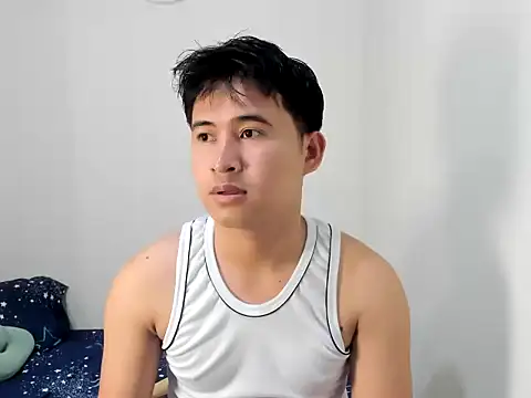 Snapshot of Adim-pinoy146 chatting on 07/20/26, 04:20 Adim-pinoy146 online show from 07/20/26, 04:20