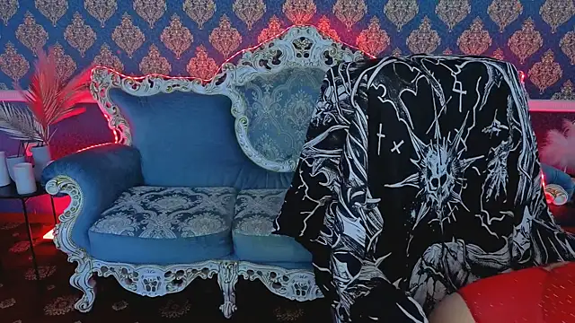 Clumsy Nana online show from 05/12/26, 07:42