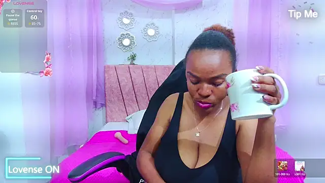 mia  thomson  online show from 04/05/26, 03:02