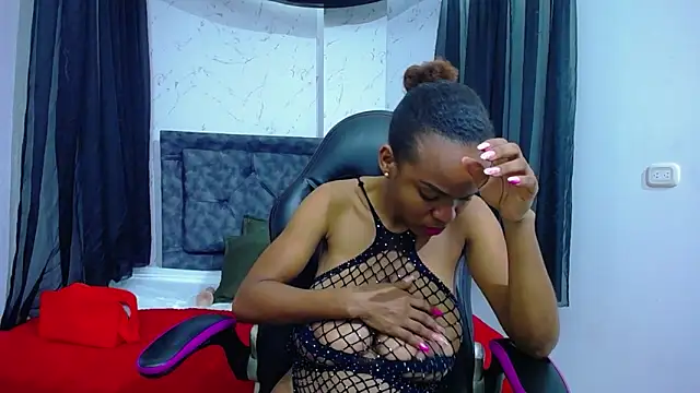 mia  thomson  online show from 12/14/25, 01:28