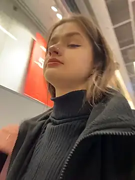 KittyQueeny online show from 10/24/25, 07:18