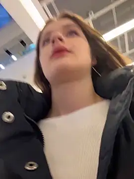 KittyQueeny online show from 11/28/25, 01:22