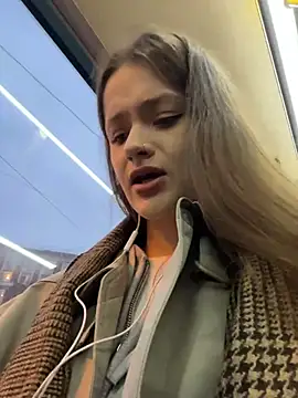 KittyQueeny online show from 10/29/25, 02:16