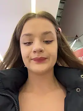 KittyQueeny online show from 12/18/25, 02:10