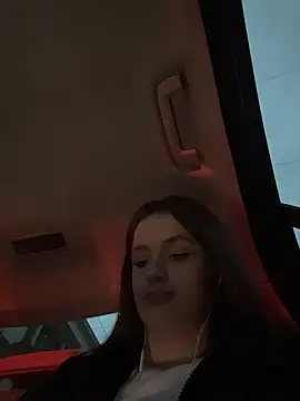 KittyQueeny online show from 10/28/25, 02:05