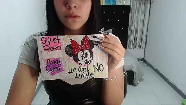 Snapshot of Darkittydoll_15 chatting on 10/09/25, 12:28 Darkittydoll 15 online show from 10/09/25, 12:28