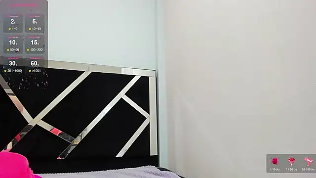 Snapshot of iisabella_noa chatting on 12/17/25, 01:49 iisabella noa online show from 12/17/25, 01:49