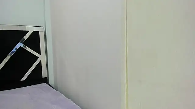 Snapshot of iisabella_noa chatting on 10/03/25, 01:12 iisabella noa online show from 10/03/25, 01:12