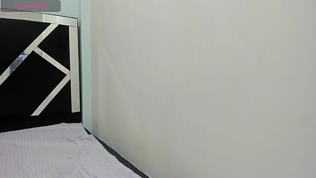 Snapshot of iisabella_noa chatting on 10/29/25, 12:48 iisabella noa online show from 10/29/25, 12:48