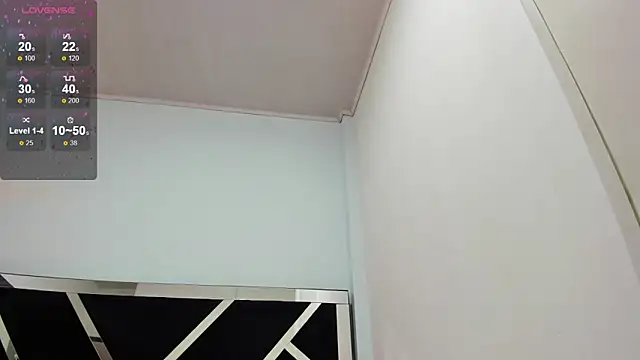 Snapshot of iisabella_noa chatting on 11/27/25, 07:58 iisabella noa online show from 11/27/25, 07:58