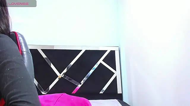 Snapshot of iisabella_noa chatting on 01/05/26, 05:27 iisabella noa online show from 01/05/26, 05:27