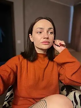 SaraLow online show from 03/21/26, 11:47