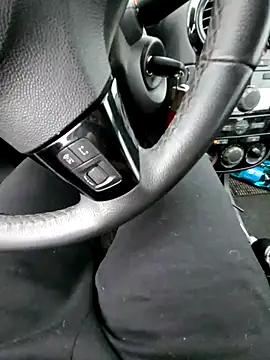 giova17cm online show from 10/31/25, 02:57