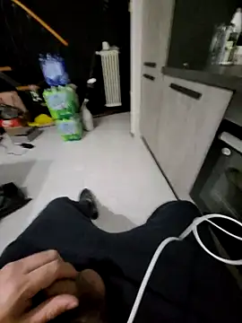 giova17cm online show from 11/19/25, 11:05