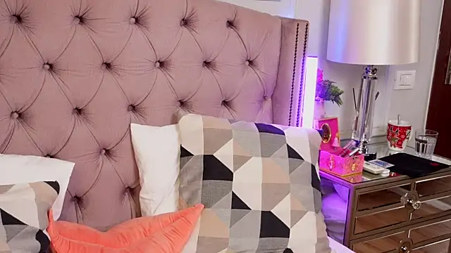 JenniferLovve online show from 03/26/26, 04:44