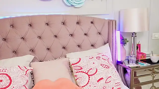 JenniferLovve online show from 04/12/26, 04:16