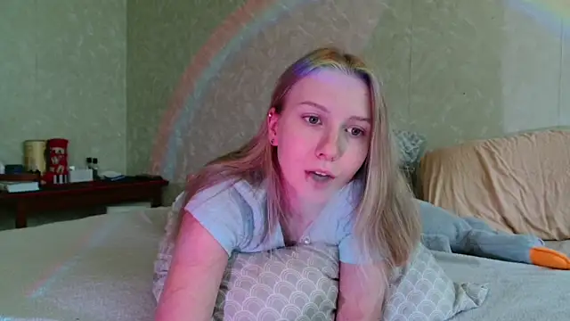 Snapshot of you_cant_forget chatting on 09/10/25, 01:32 you cant forget online show from 09/10/25, 01:32