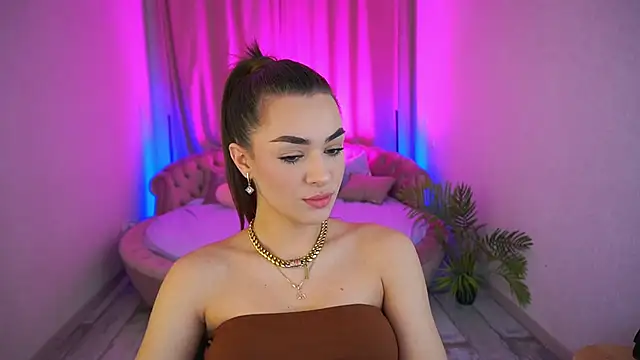 EricaSin online show from 11/28/25, 07:30