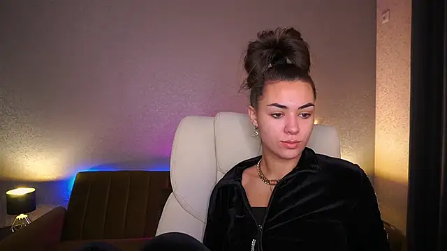 EricaSin online show from 10/25/25, 06:01