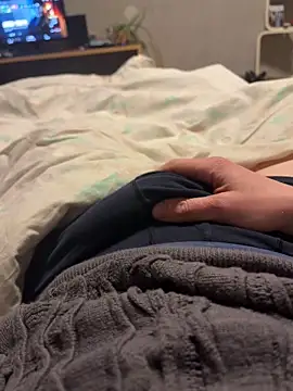 Snapshot of nikstar1112 chatting on 10/28/25, 09:03 nikstar1112 online show from 10/28/25, 09:03