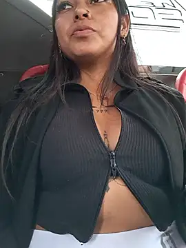 LunaHot 777 online show from 10/23/25, 07:34