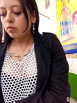 Snapshot of LunaHot_777 chatting on 01/31/26, 08:18 LunaHot 777 online show from 01/31/26, 08:18