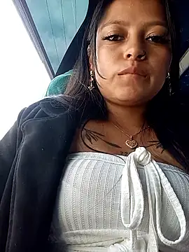 Snapshot of LunaHot_777 chatting on 01/13/26, 07:07 LunaHot 777 online show from 01/13/26, 07:07