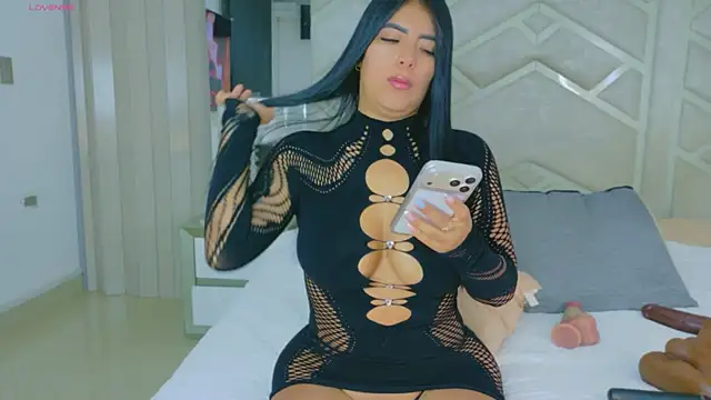 RoseMariee  online show from 05/04/26, 09:12