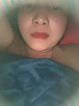 NguyenMyy online show from 12/22/25, 07:47