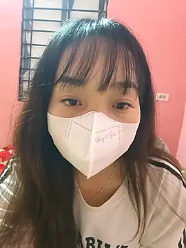 NguyenMyy online show from 12/21/25, 06:09