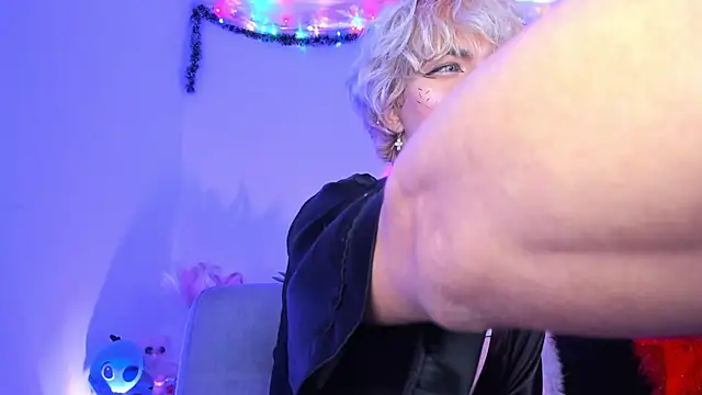 Cooperrosscute233 online show from 11/29/25, 11:49