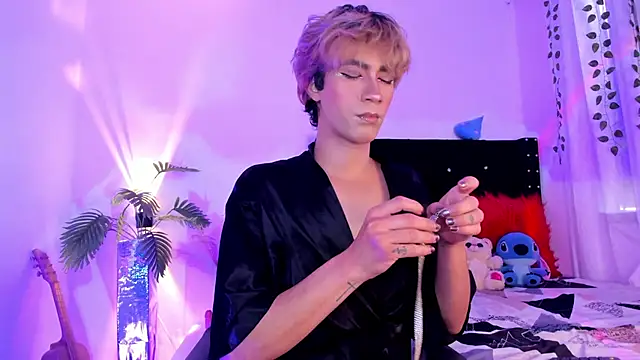 Cooperrosscute233 online show from 04/08/26, 07:04