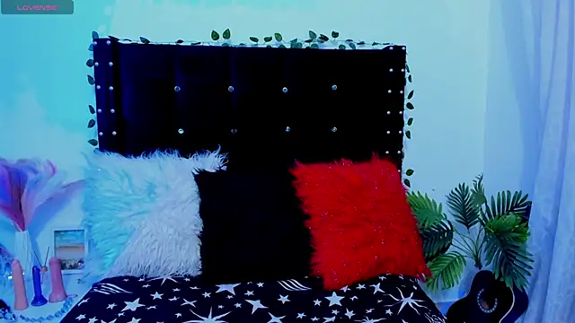 Cooperrosscute233 online show from 11/07/25, 10:13