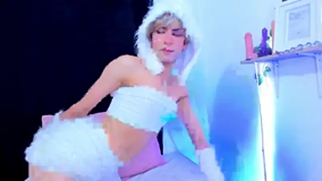 Cooperrosscute233 online show from 10/24/25, 03:33