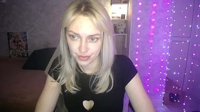 NickyAdamidi online show from 10/25/25, 05:46