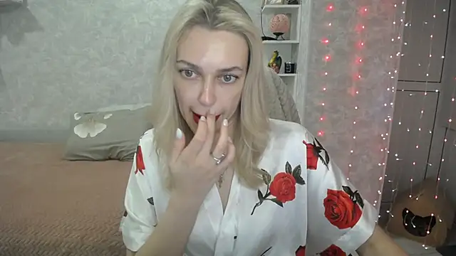 NickyAdamidi online show from 09/19/25, 04:22