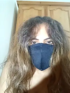 Snapshot of ghadiraa chatting on 10/18/25, 03:08 ghadiraa online show from 10/18/25, 03:08