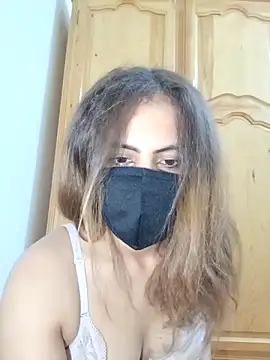 Snapshot of ghadiraa chatting on 09/20/25, 02:05 ghadiraa online show from 09/20/25, 02:05