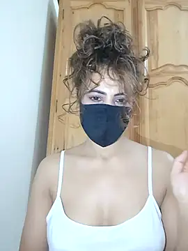 Snapshot of ghadiraa chatting on 10/18/25, 08:22 ghadiraa online show from 10/18/25, 08:22