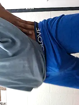 Snapshot of puuuhi chatting on 01/06/26, 07:18 puuuhi online show from 01/06/26, 07:18